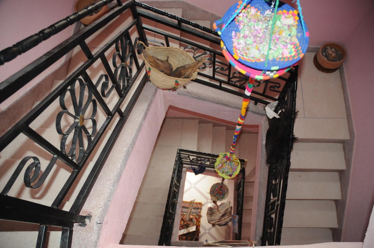 Auberge De la Jeunesse Tajda Extérieur photo